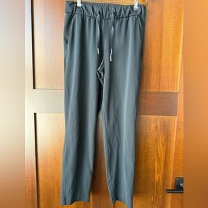 Lululemon Black On The Fly 7/8 Pant Size 4